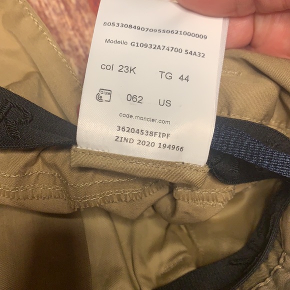 Moncler Paperbag Shorts - Picture 7 of 12